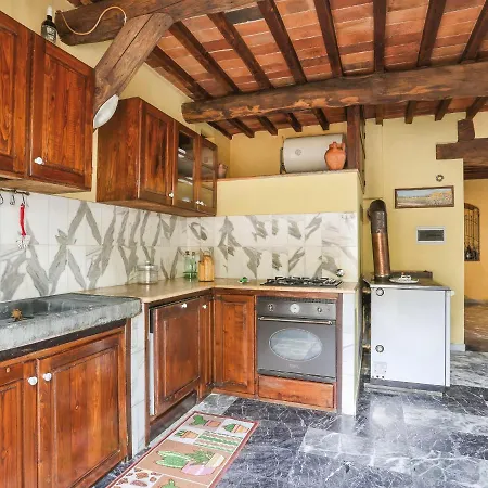 Agrumi By Interhome * Montevettolini